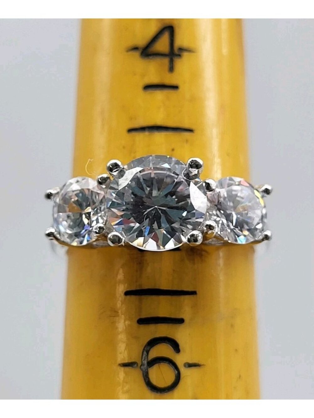 Beautiful Sterling Silver CZ Ring SZ 5 Travel Engagement or wedding Sleek